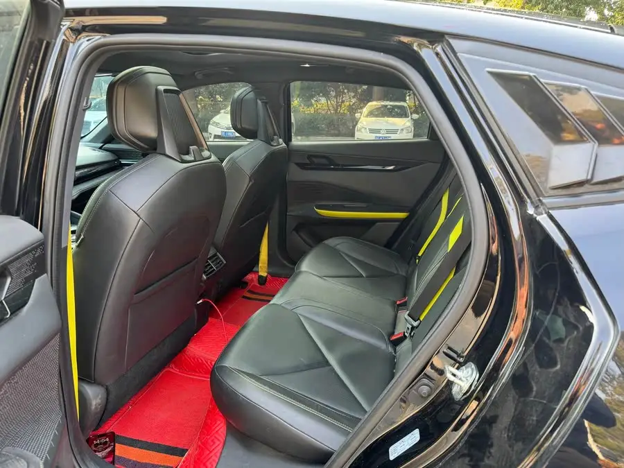 شانجان UNI-V 2022 1.5T الممتازة