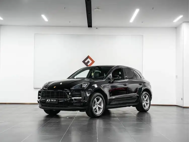 2021 Macan 2.0T
