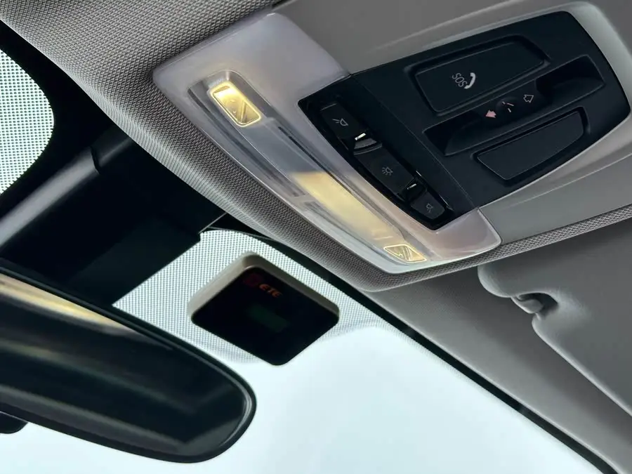 BMW X1 2021 sDrive25Li Leading