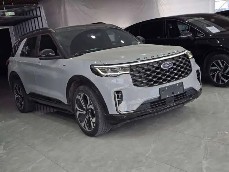 Explorer 2023 EcoBoost 285 AWD ST-LINE 6-seater