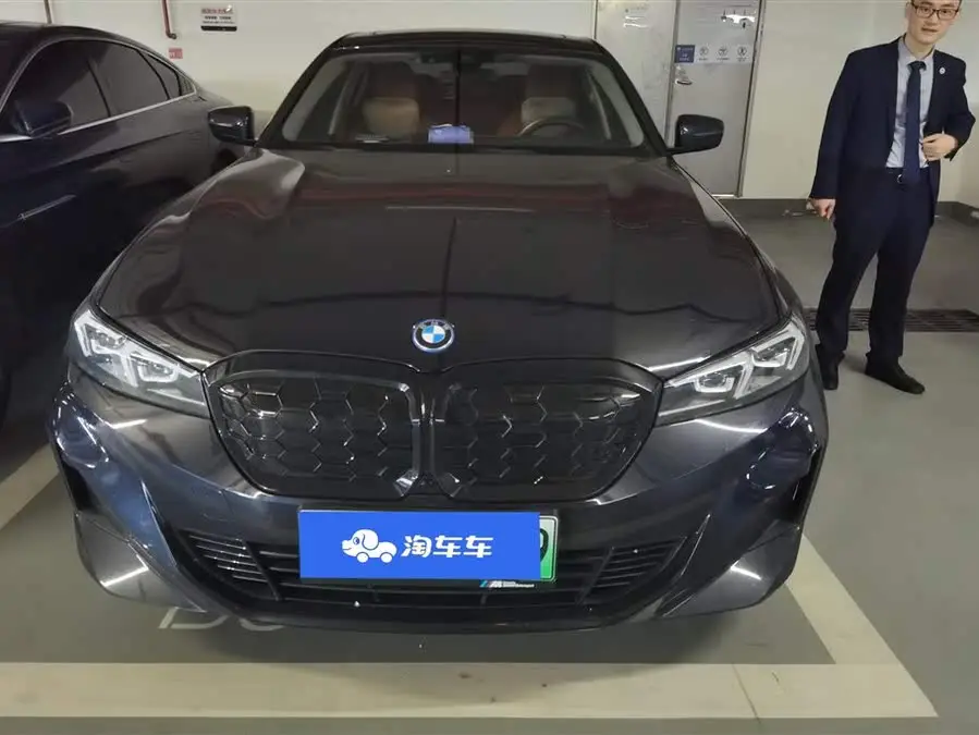 بي إم دبليو i3 2022 eDrive 35 L