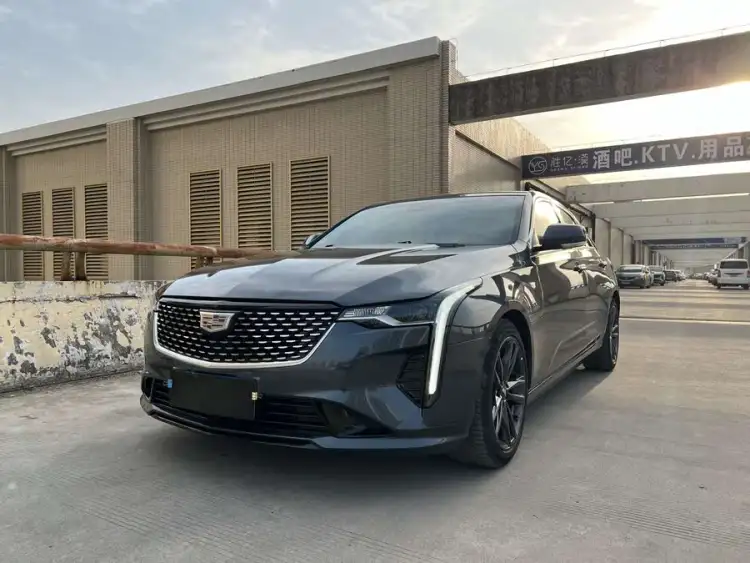 Cadillac CT4 2022 28T Luxury