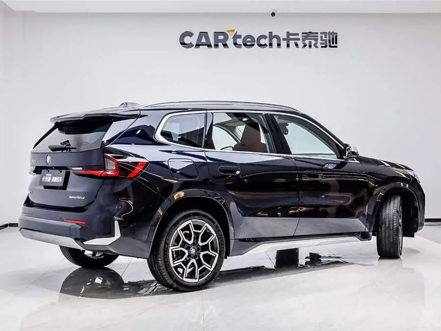 بي إم دبليو X1 2023 sDrive25Li حزمة تصميم X