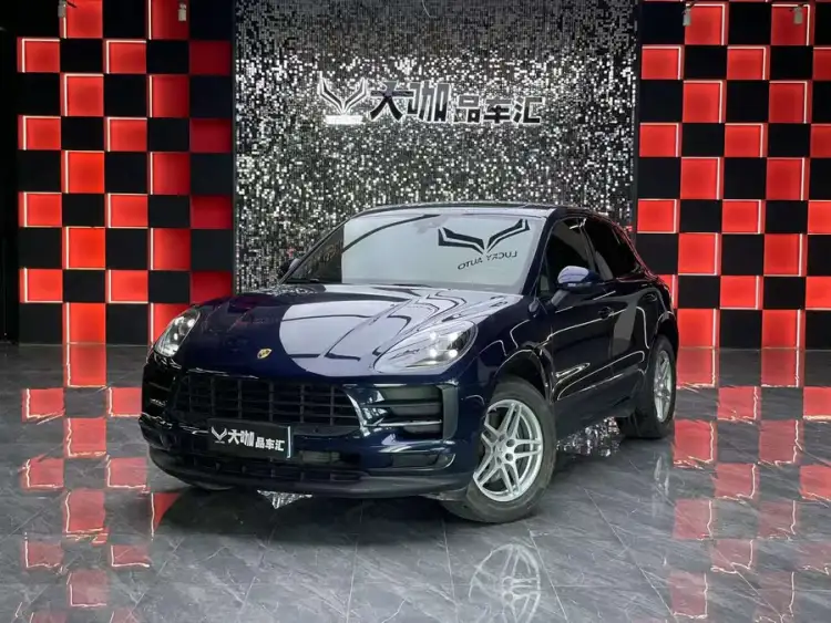 2020 Macan 2.0T