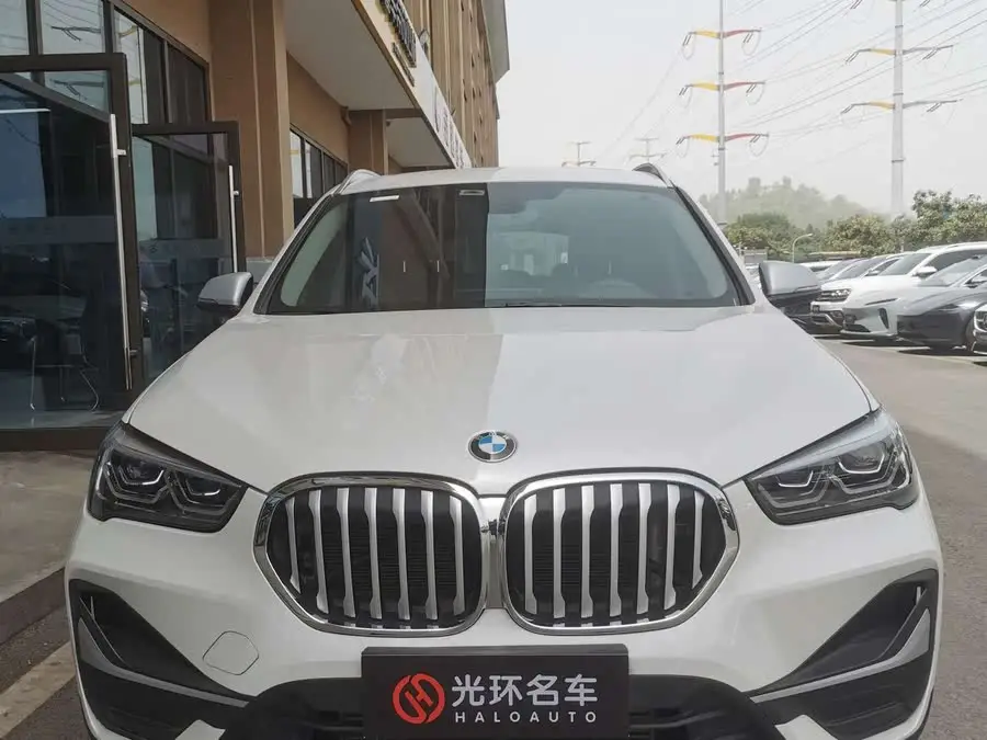 بي إم دبليو X1 2022 sDrive20Li إصدار الموضة