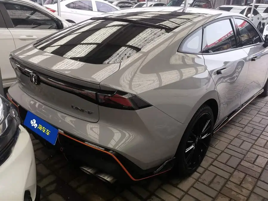 Changan UNI-V 2022 1.5T Sport Edition