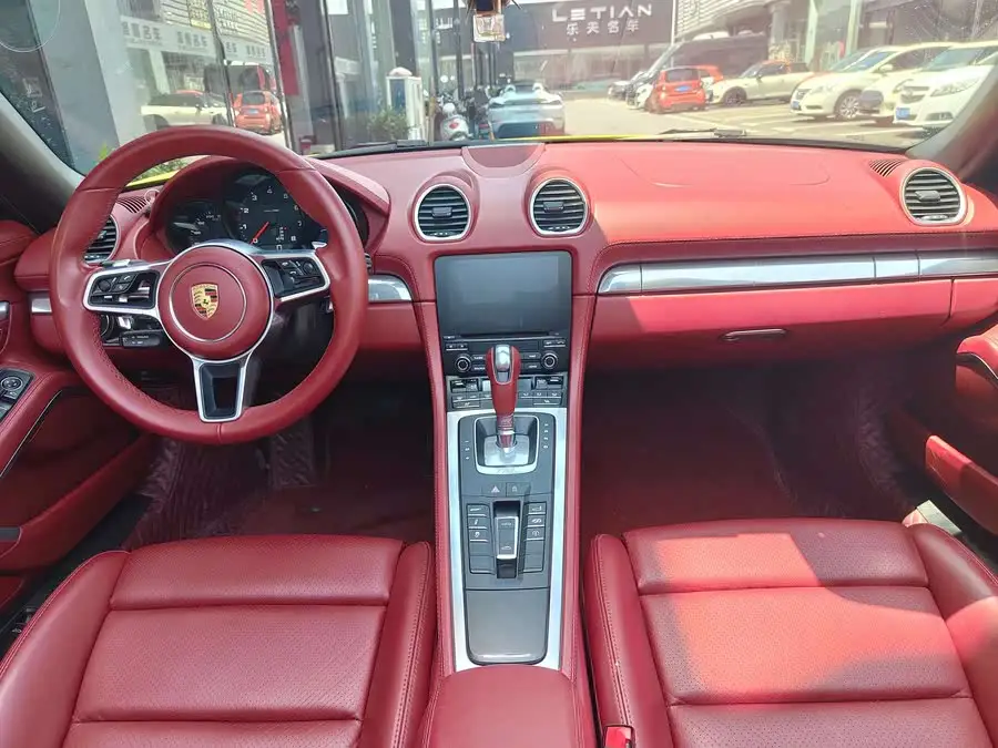 Porsche 718 2022 Boxster T 2.0T