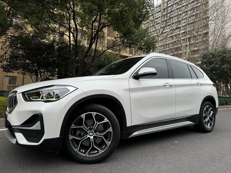 بي إم دبليو X1 2020 sDrive20Li إصدار فاخر