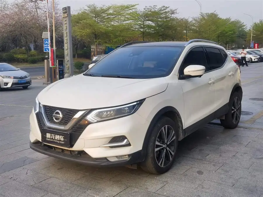 2022 نيسان إكس تريل 2.0 لتر CVT XV بريميوم