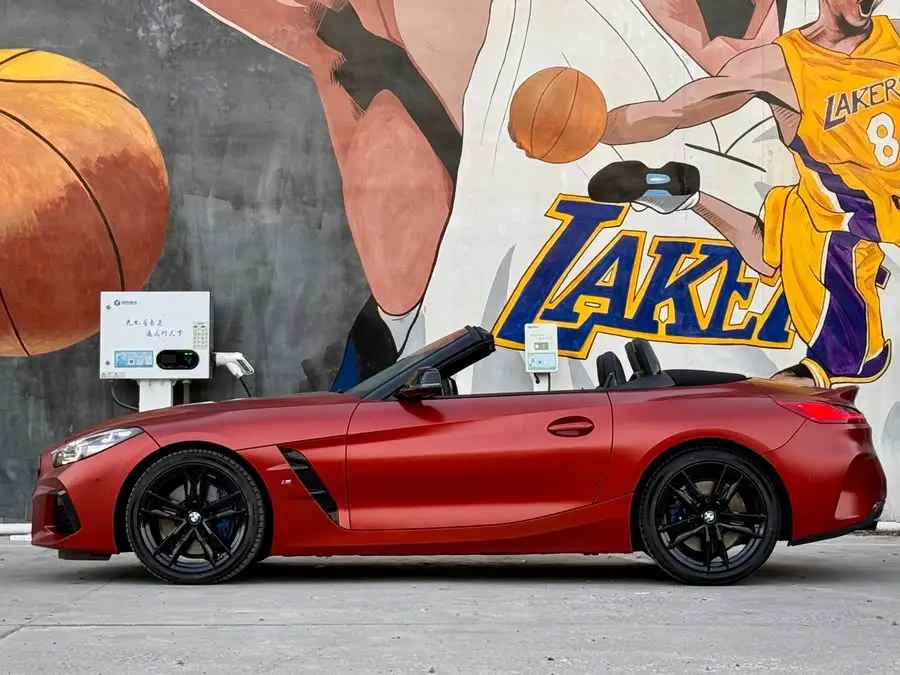 بي إم دبليو Z4 2020 sDrive 25i إصدار الشمس