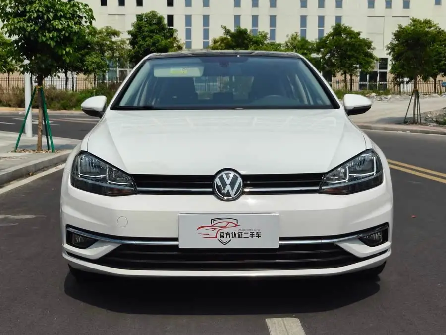 Golf 2020 Love Edition 200TSI DSG Comfort