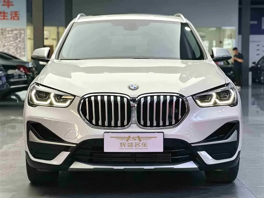 بي إم دبليو X1 2022 sDrive20Li النسخة الحصرية