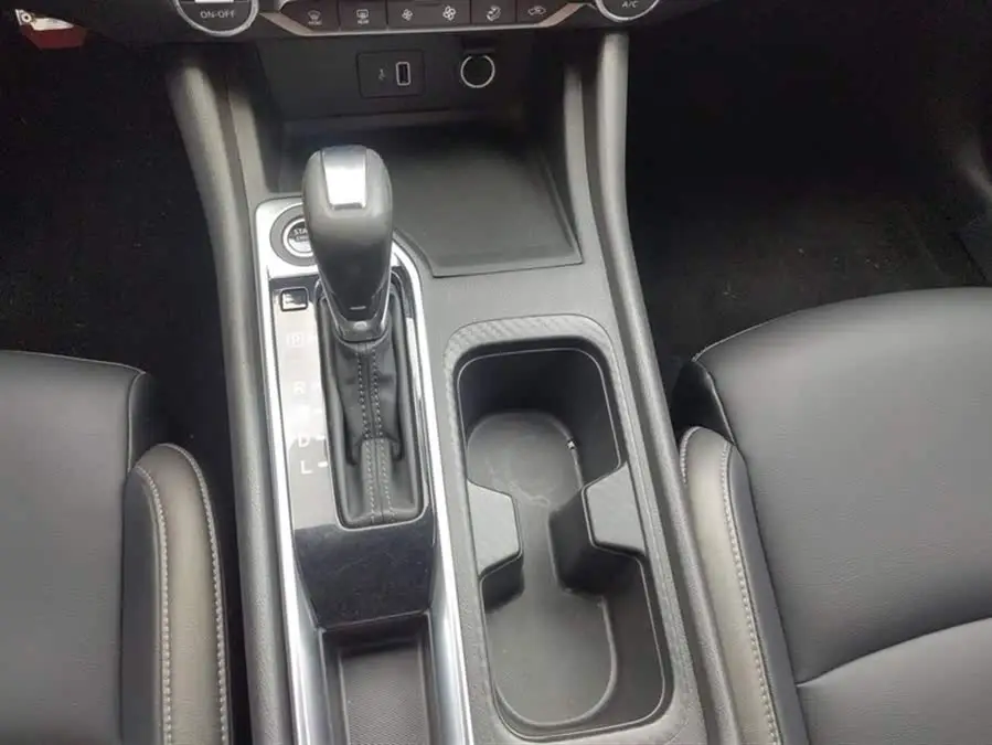 2021 نيسان سيلفي 1.6 لتر XL CVT إديشن الاستمتاع