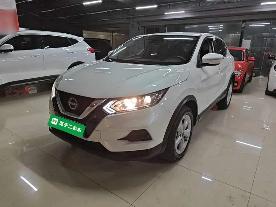 2023 نيسان قشقاي كلاسيك 2.0 لتر CVT XV نسخة الراحة