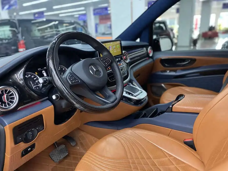 Vito 2023 2.0T Business Edition 7-seater