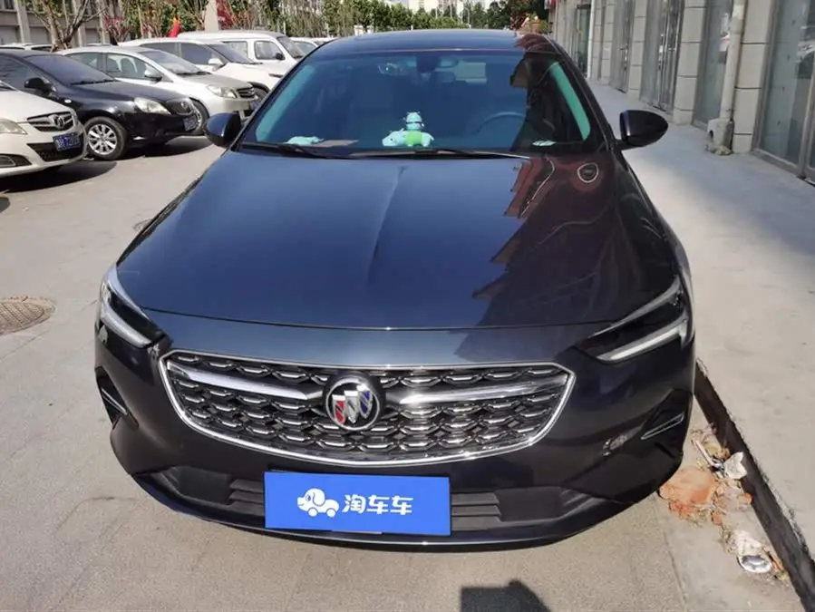 بيوك ريجال 2021 552T النخبة