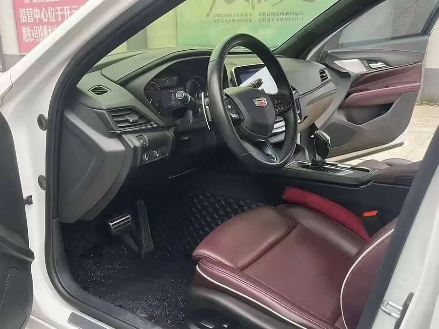 كاديلاك CT4 2021 28T بريميوم