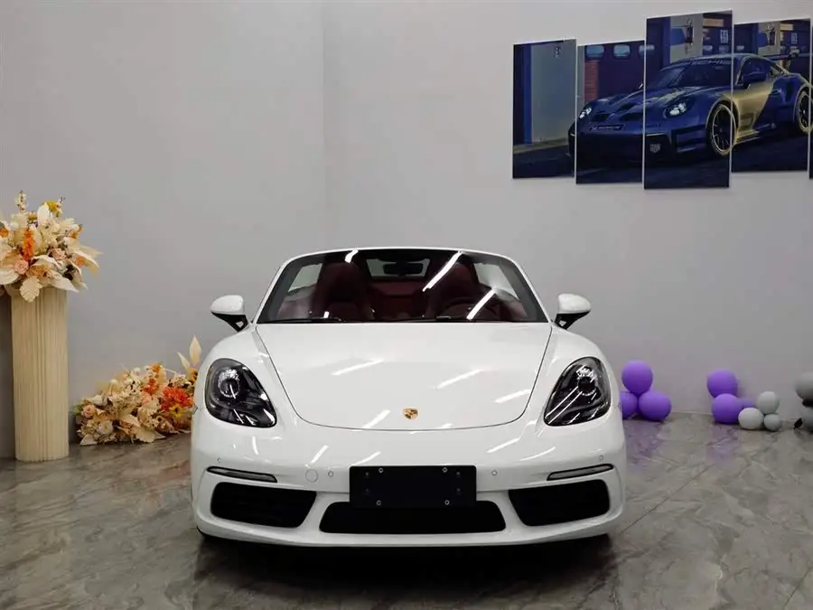 Porsche 718 2018 Model Boxster 2.0T