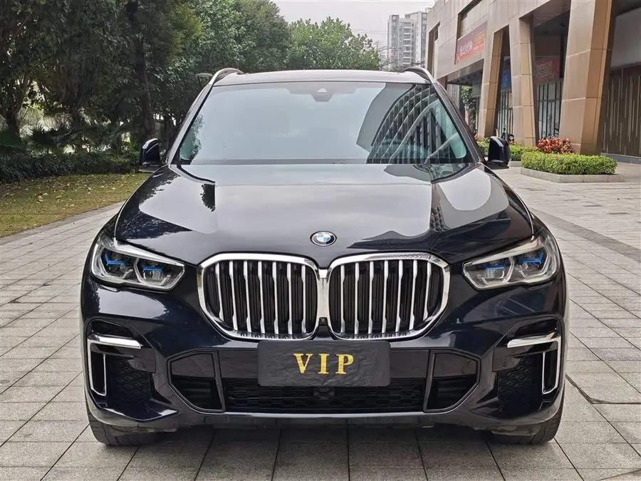 BMW X5 2022 xDrive 30Li Exclusive M Sport Package
