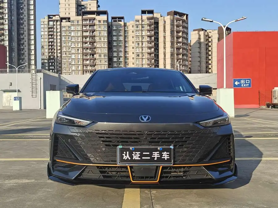 شانجان UNI-V 2023 1.5T نسخة رياضية