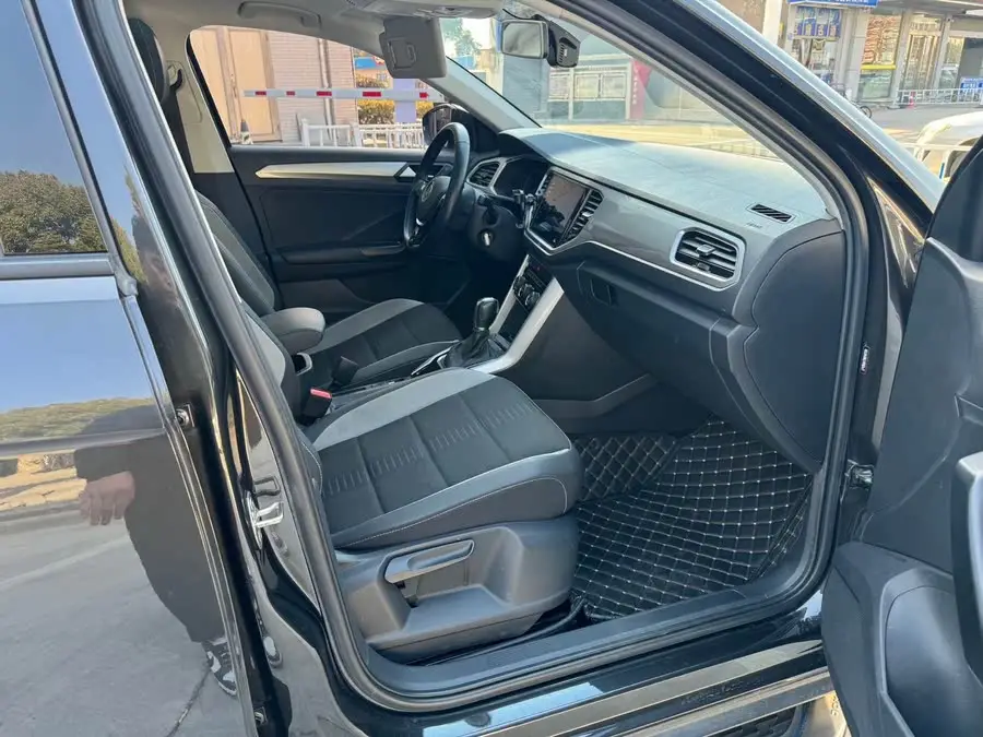 T-ROC 2021 Model 280 TSI DSG Two-Wheel Drive Elite Intelligent Connectivity Version