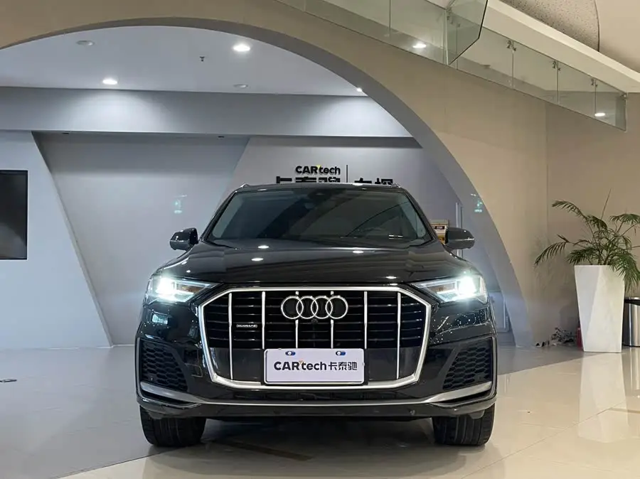 Audi Q7 2023 55 TFSI quattro S line Sport