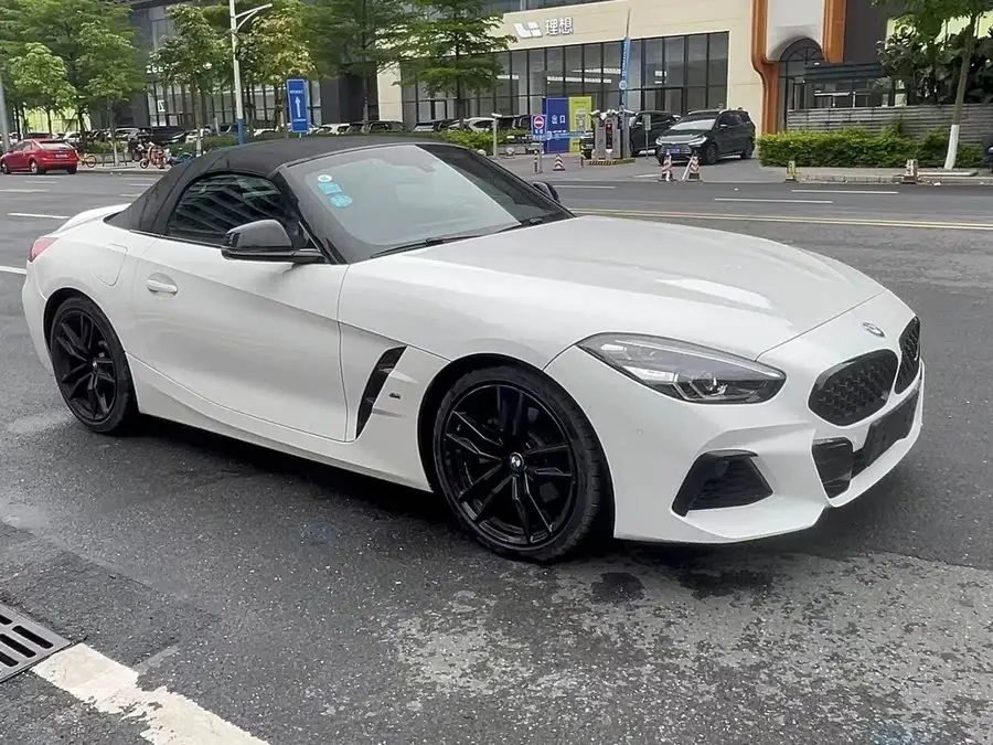 بي إم دبليو Z4 2019 sDrive 25i حزمة رياضية متطورة