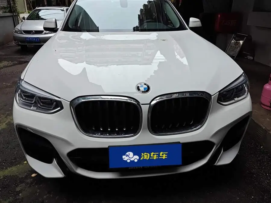 بي إم دبليو X4 2021 xDrive 25i حزمة رياضية M