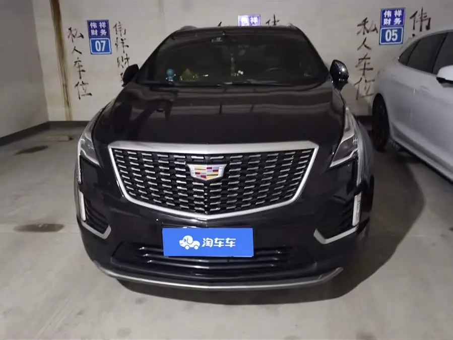 كاديلاك XT5 2021 28T الفاخرة
