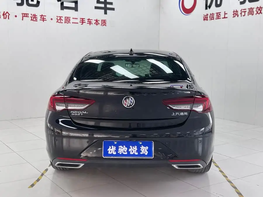 بيوك ريجال 2023 552T إصدار ذكي