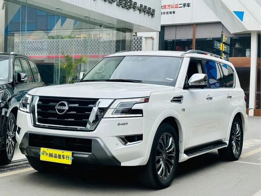 2023 نيسان أرمادا 5.6 لتر النسخة الرائدة من الأسطول الذي لا يقهر