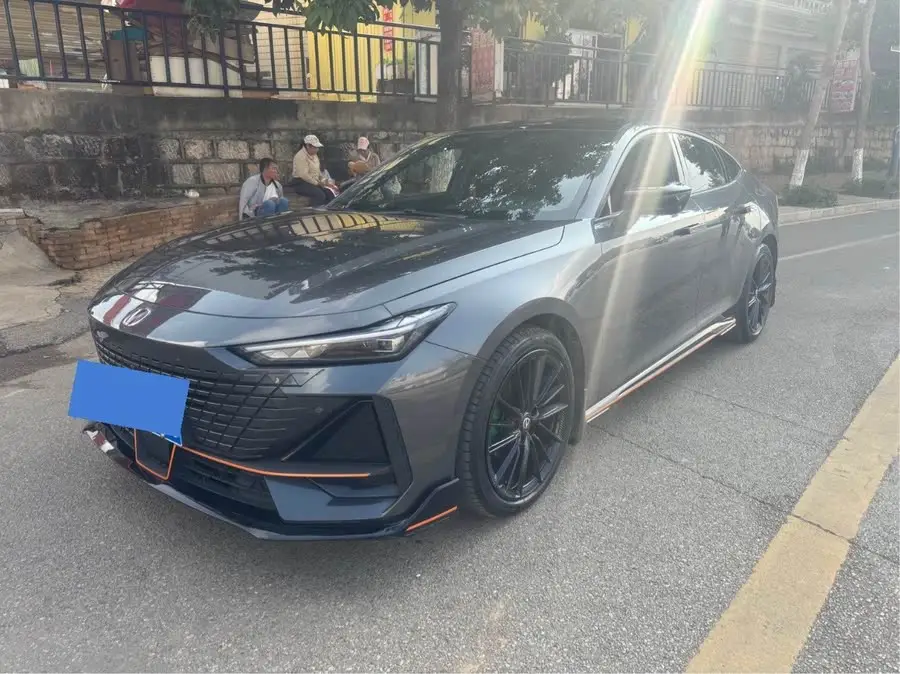 Changan UNI-V 2022 1.5T Sport Edition