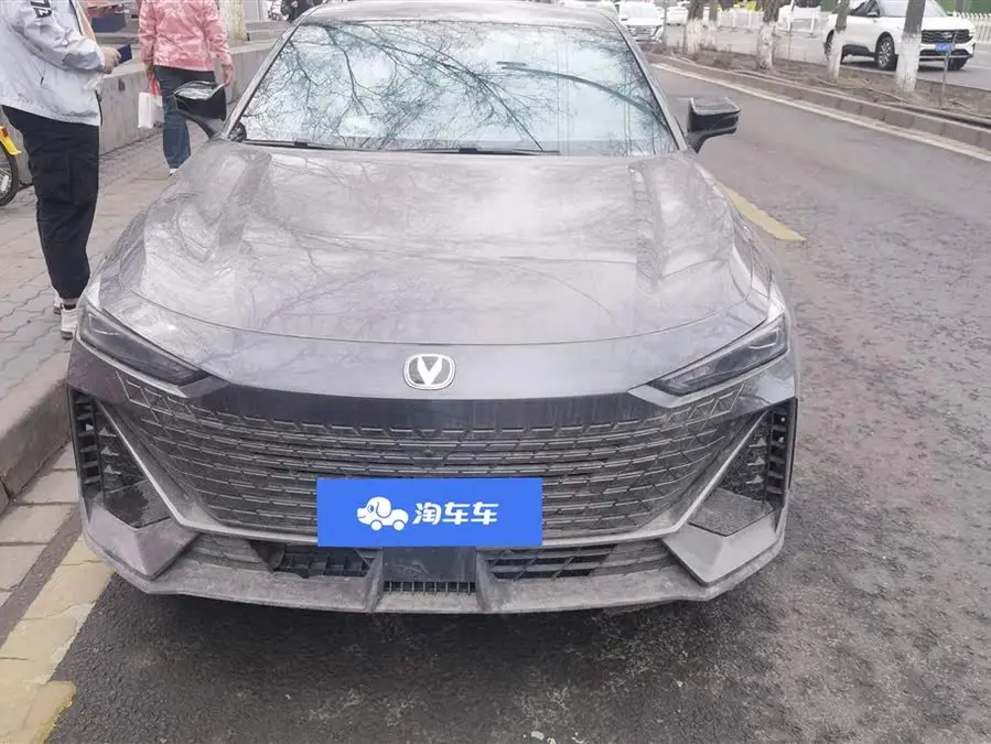 Changan UNI-V 2022 1.5T Premium
