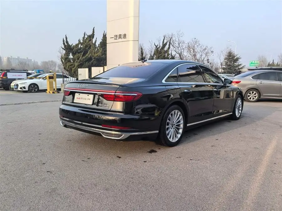 أودي A8 2022 طراز A8L 50 TFSI كواترو إصدار الراحة إصدار المقتنيات