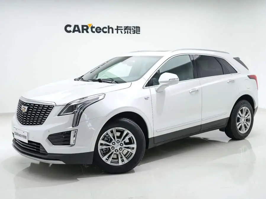 كاديلاك XT5 2022 2.0T فاخرة دفع أمامي