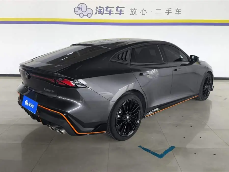 Changan UNI-V 2023 1.5T Sport Version