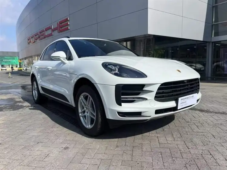 2021 Macan 2.0T