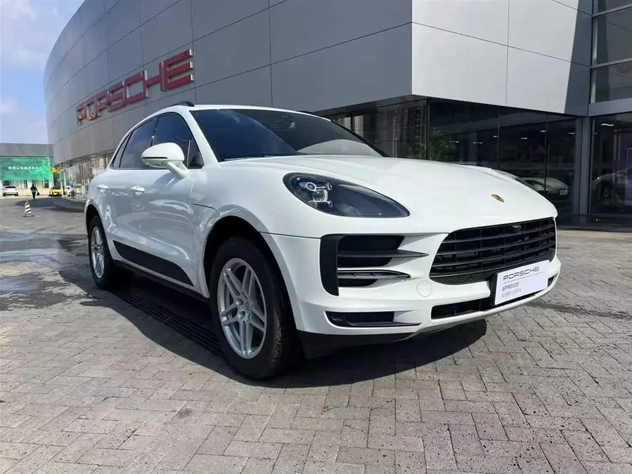 2021 Macan 2.0T