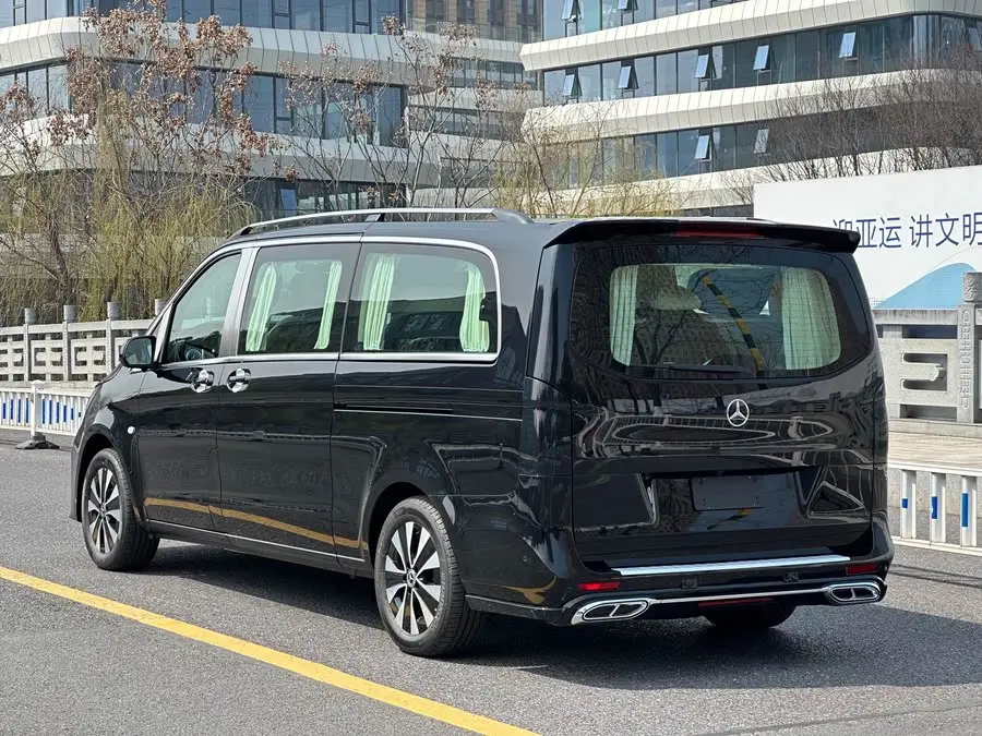 فطو 2023 2.0T نسخة الأعمال 7 مقاعد