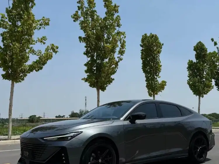 Changan UNI-V 2022 1.5T Premium