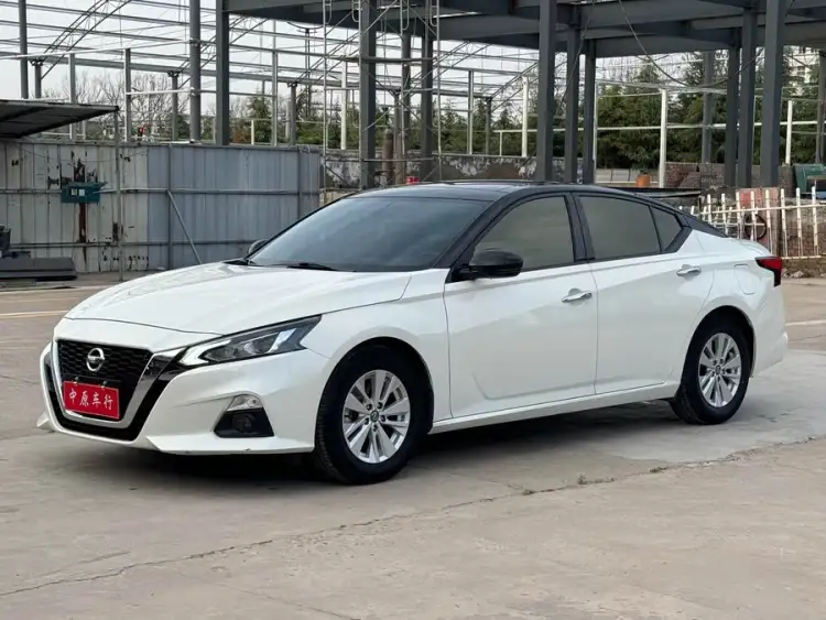 Altima  2020 2.0L XL Comfort Edition