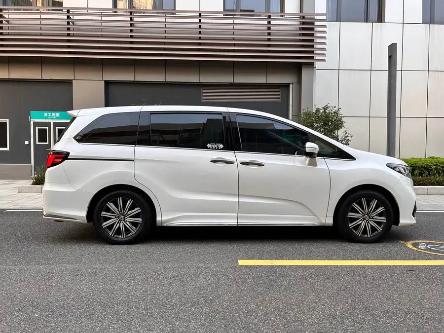 Odyssey 2022 2.0L e:HEV Sharp Intelligent Edition