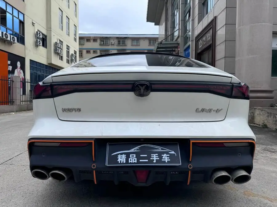 Changan UNI-V 2023 1.5T Sport Version