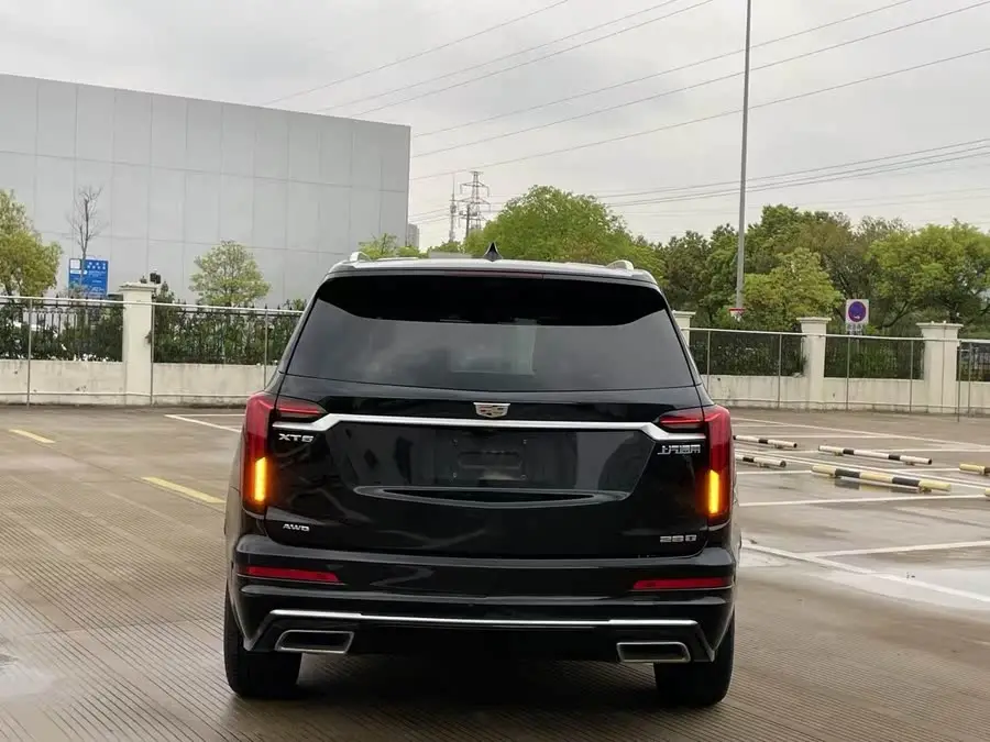 Cadillac XT6 2022 2.0T Luxury 7-seater AWD