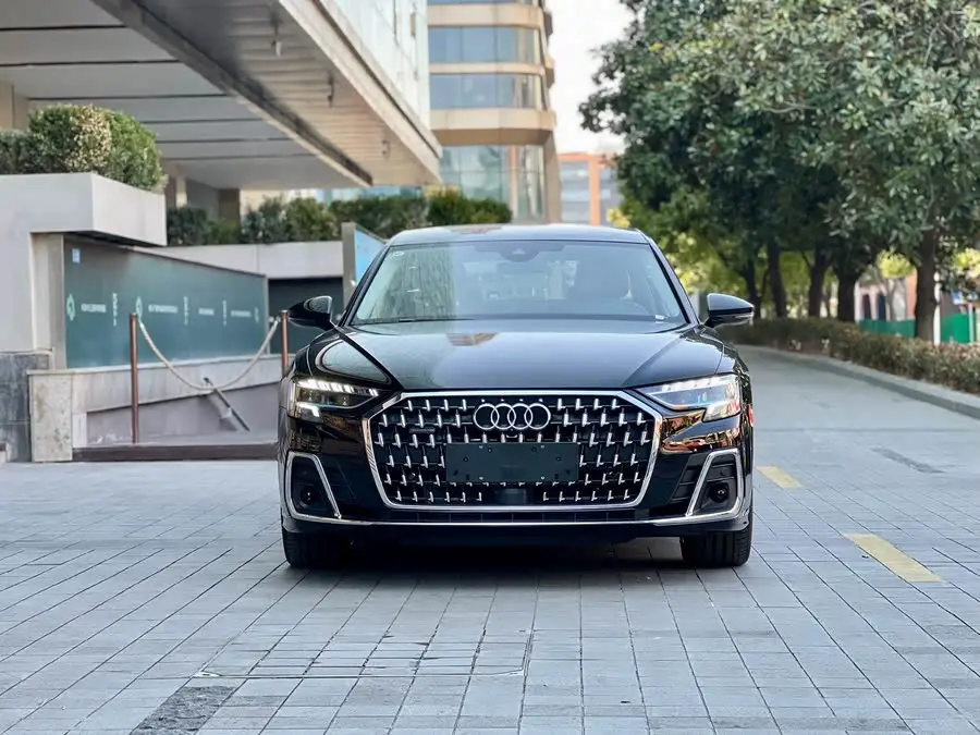 Audi A8 2025 Model A8L 50 TFSI quattro Selection