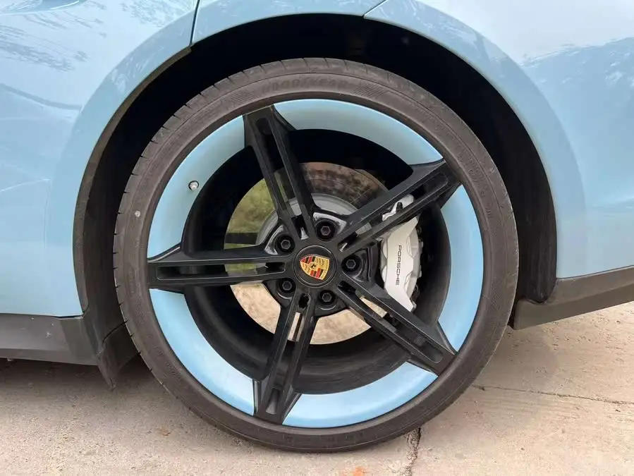 2022 Model Year Refresh Taycan