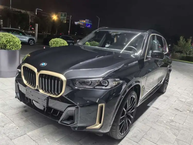 BMW X5 2024 xDrive 40Li Black Flame Limited Edition