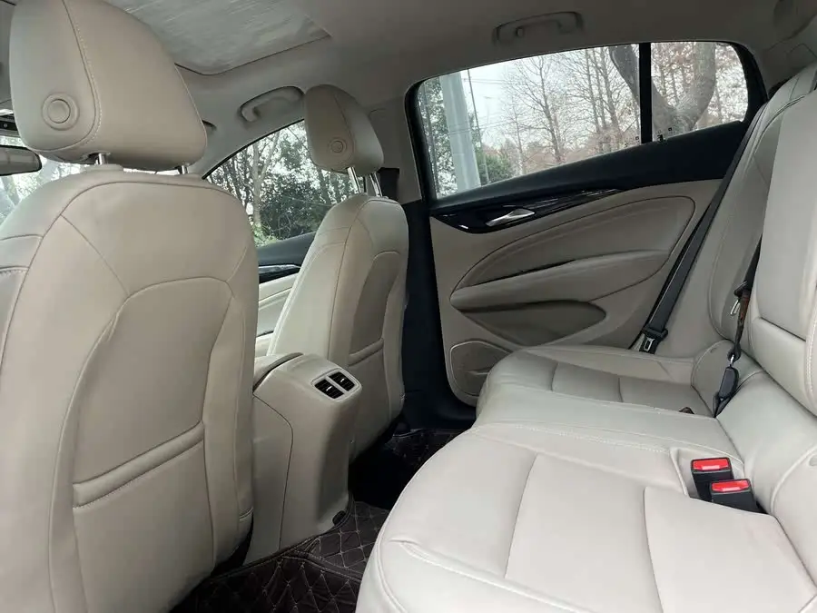 بيوك ريجال 2021 552T النخبة