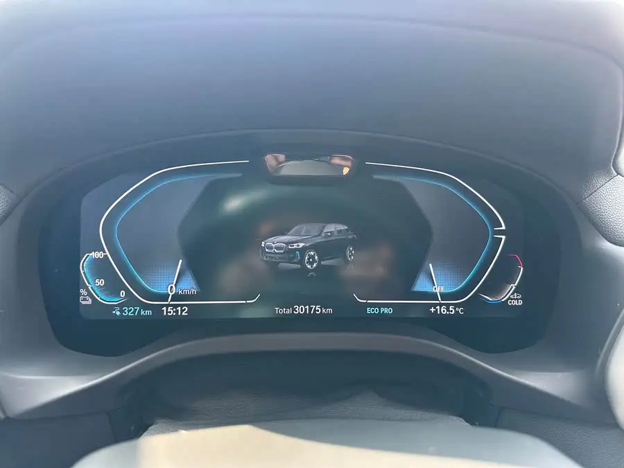 بي إم دبليو iX3 موديل 2022 إصدار رائد