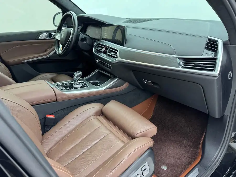 بي إم دبليو X7 2020 xDrive40i باقة فاخرة